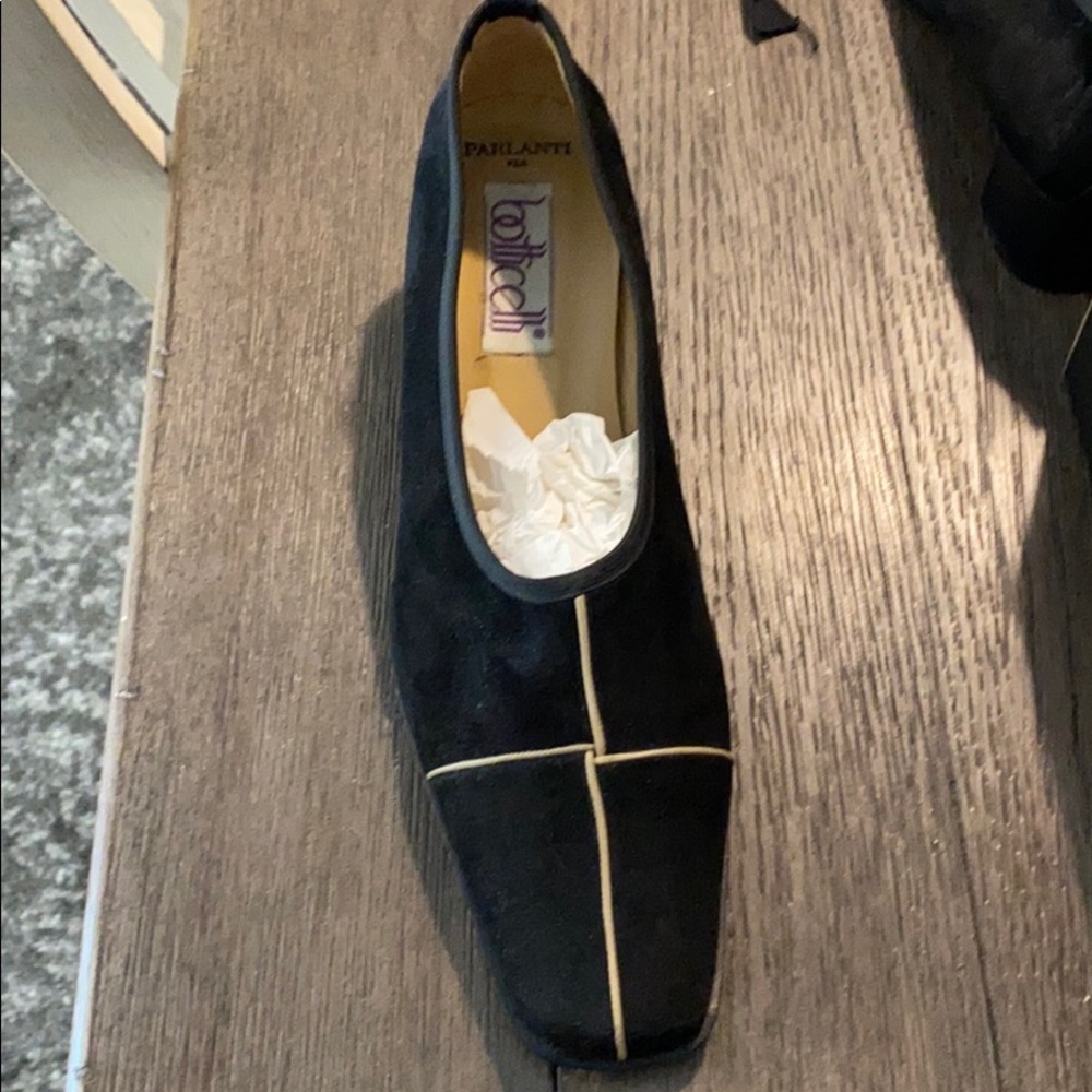 Botticelli Black suede 1 inch heel, Parlanti